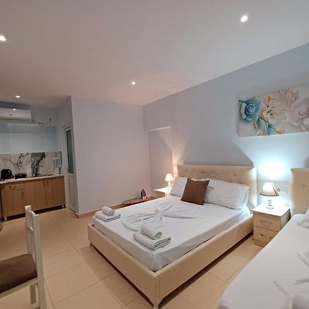 Arileo Hotel Himare Exterior foto