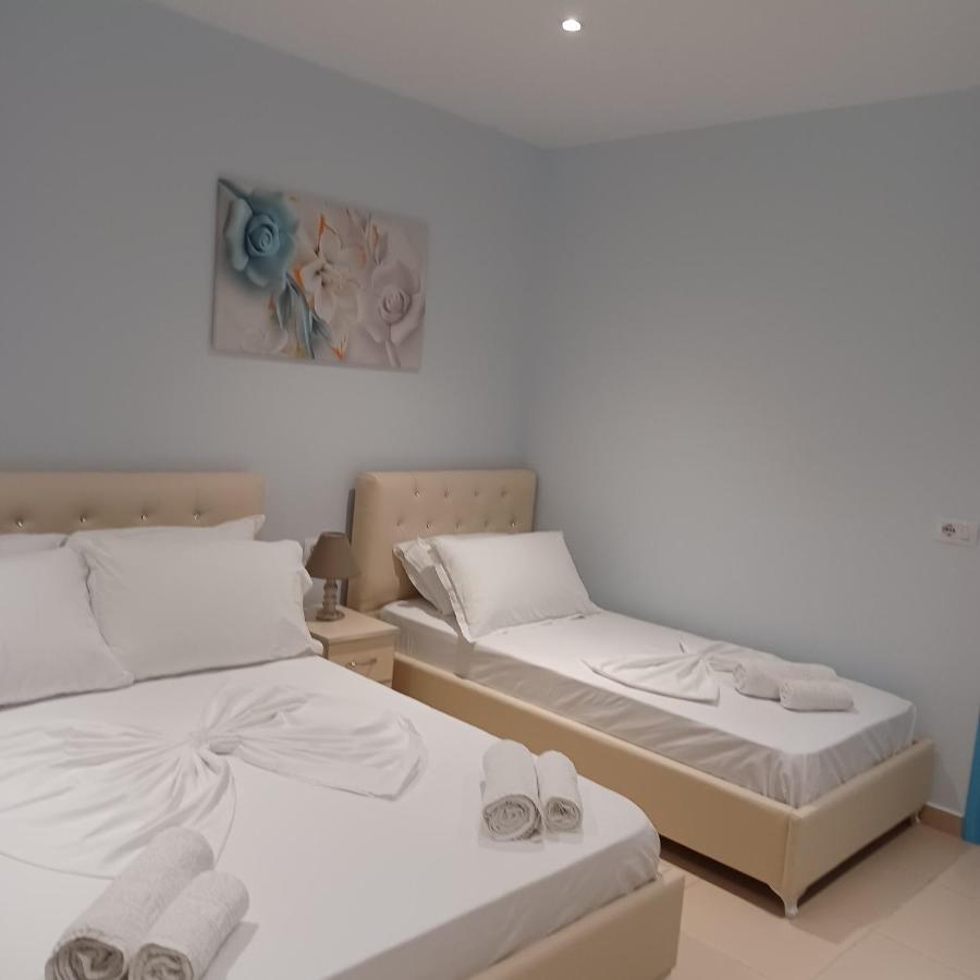 Arileo Hotel Himare Exterior foto