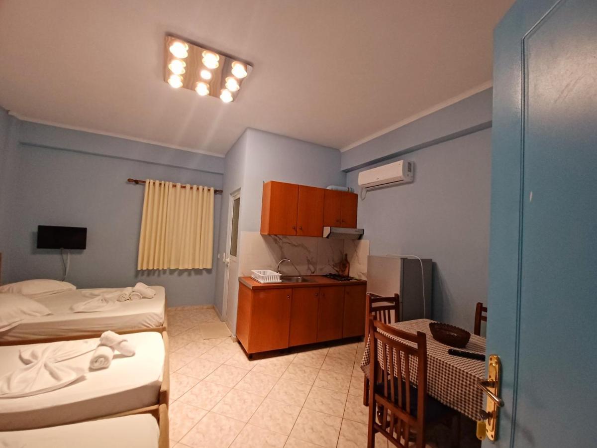 Arileo Hotel Himare Exterior foto