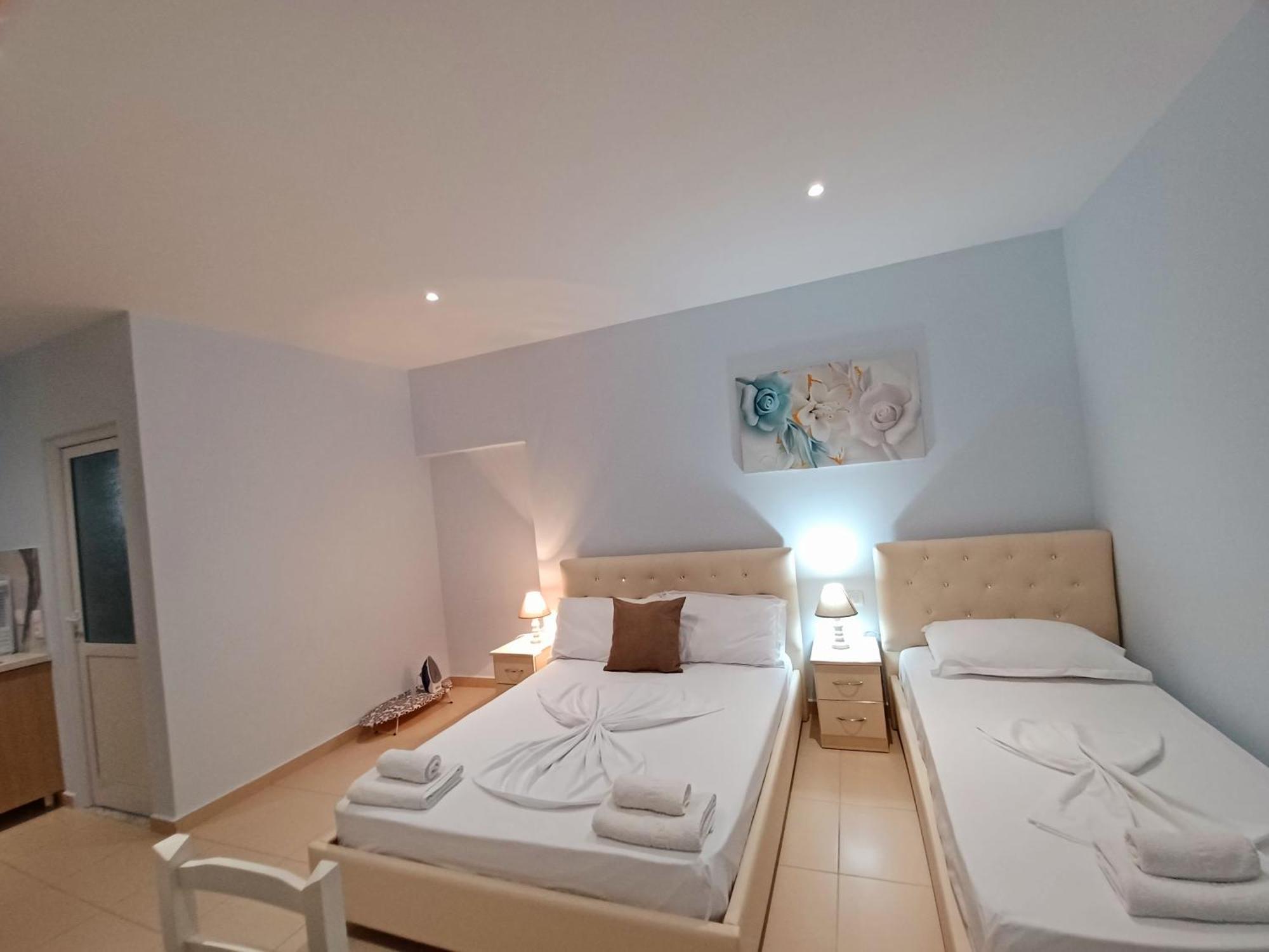 Arileo Hotel Himare Exterior foto