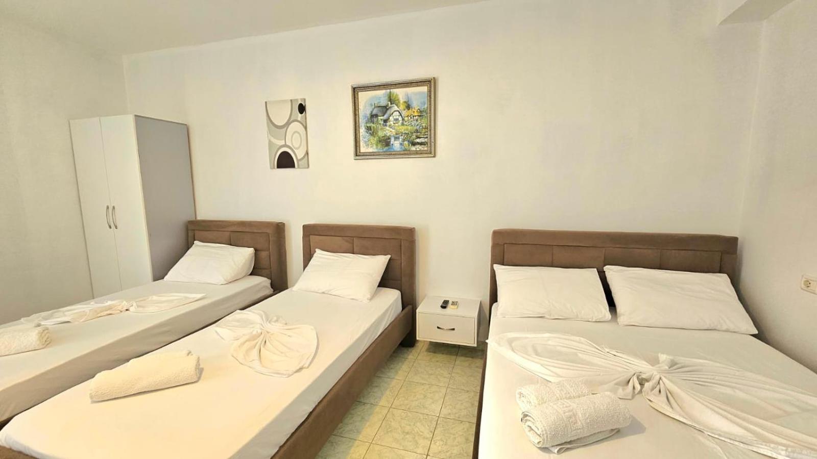 Arileo Hotel Himare Exterior foto