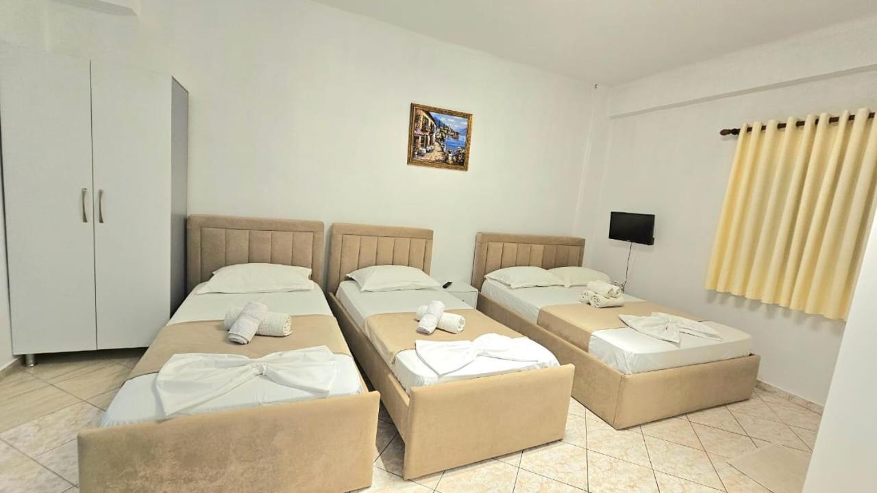 Arileo Hotel Himare Exterior foto
