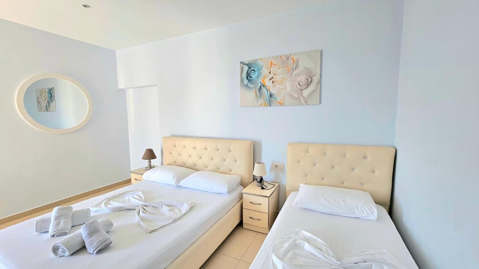 Arileo Hotel Himare Exterior foto