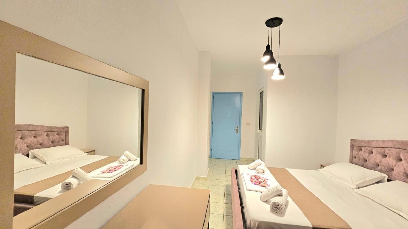 Arileo Hotel Himare Quarto foto